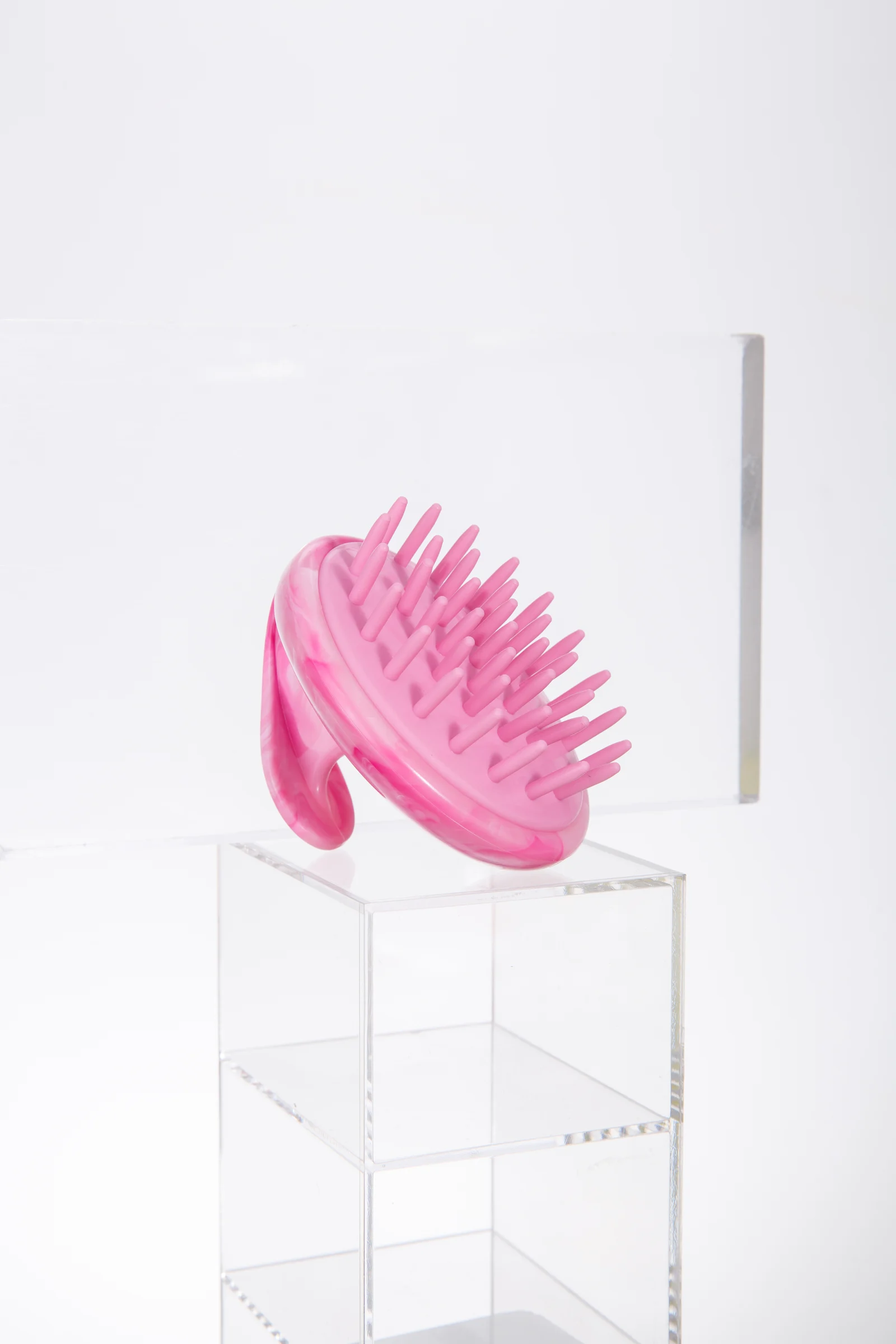 Scalp & Shampoo Brushes / X094