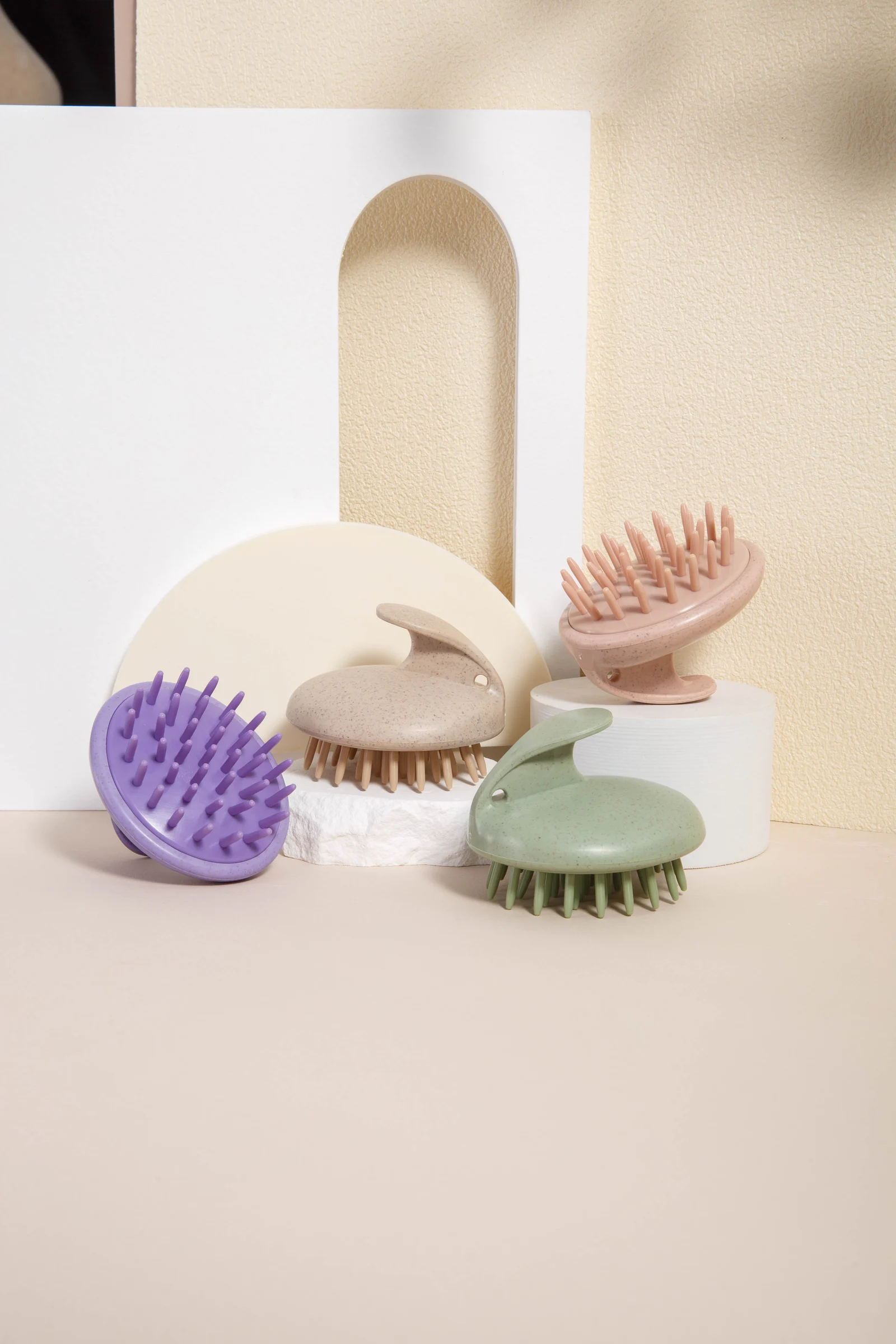 Scalp & Shampoo Brushes / X094