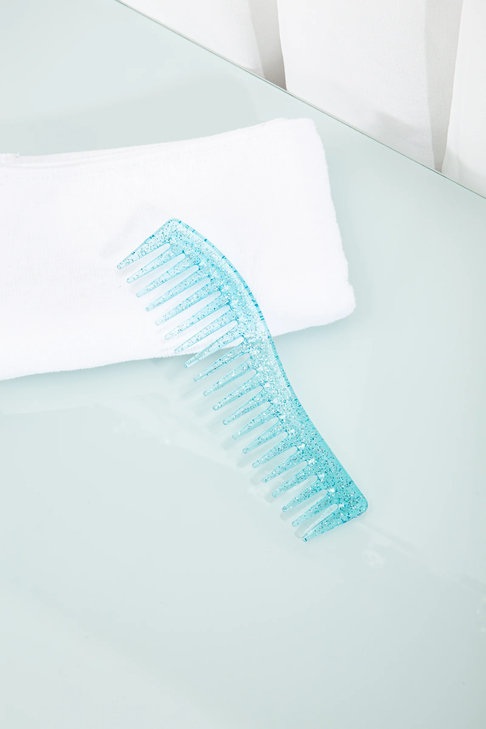 Hair Combs / 177